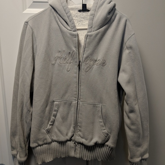 Tommy Hilfiger Tops - Tommy Hilfiger sweatshirt XL